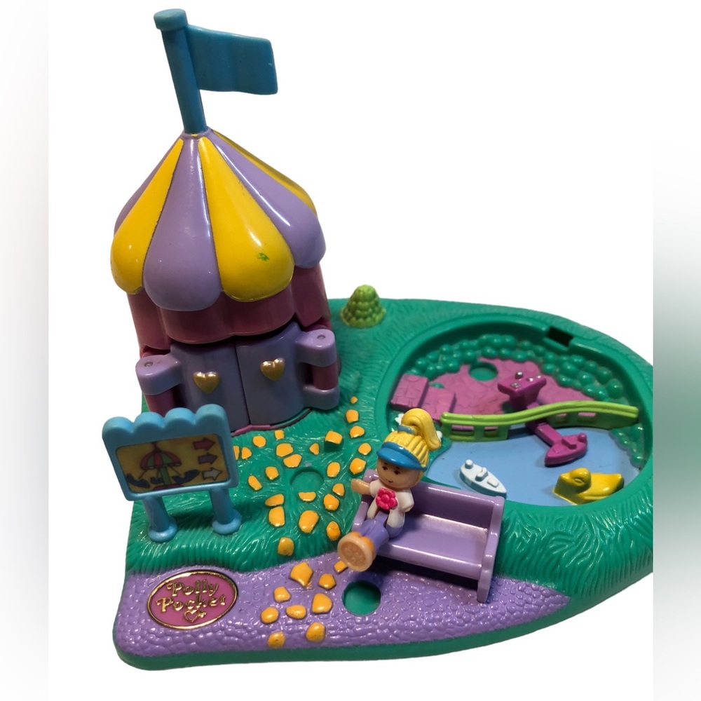 Vintage Blue Bird Polly Pocket play set (not complete ) with one original figure